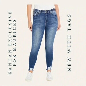 0768. KANCAN EXCLUSIVELY FOR MAURICES‎ HIGH RISE DARK RIPPED HEM SKINNY JEANS24R
